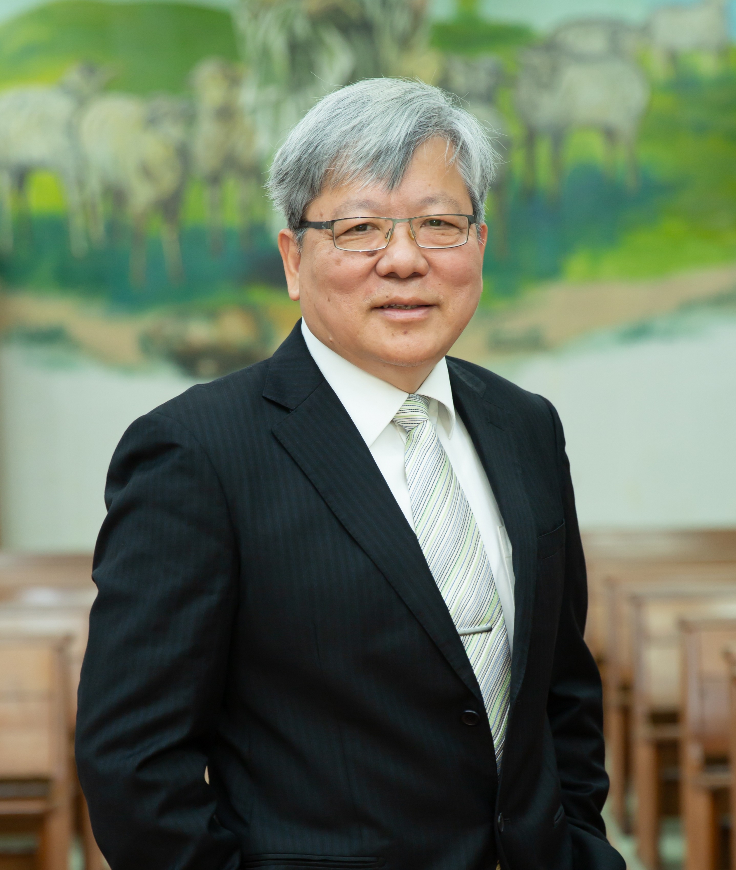 孔令堅校長